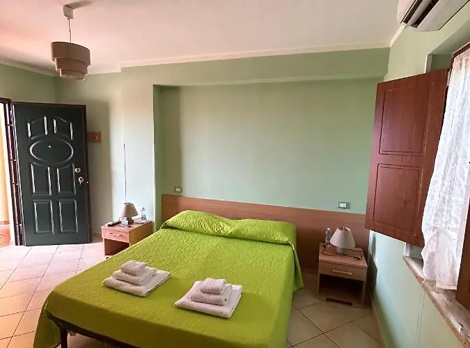 לינה וארוחת בוקר Le Fravette